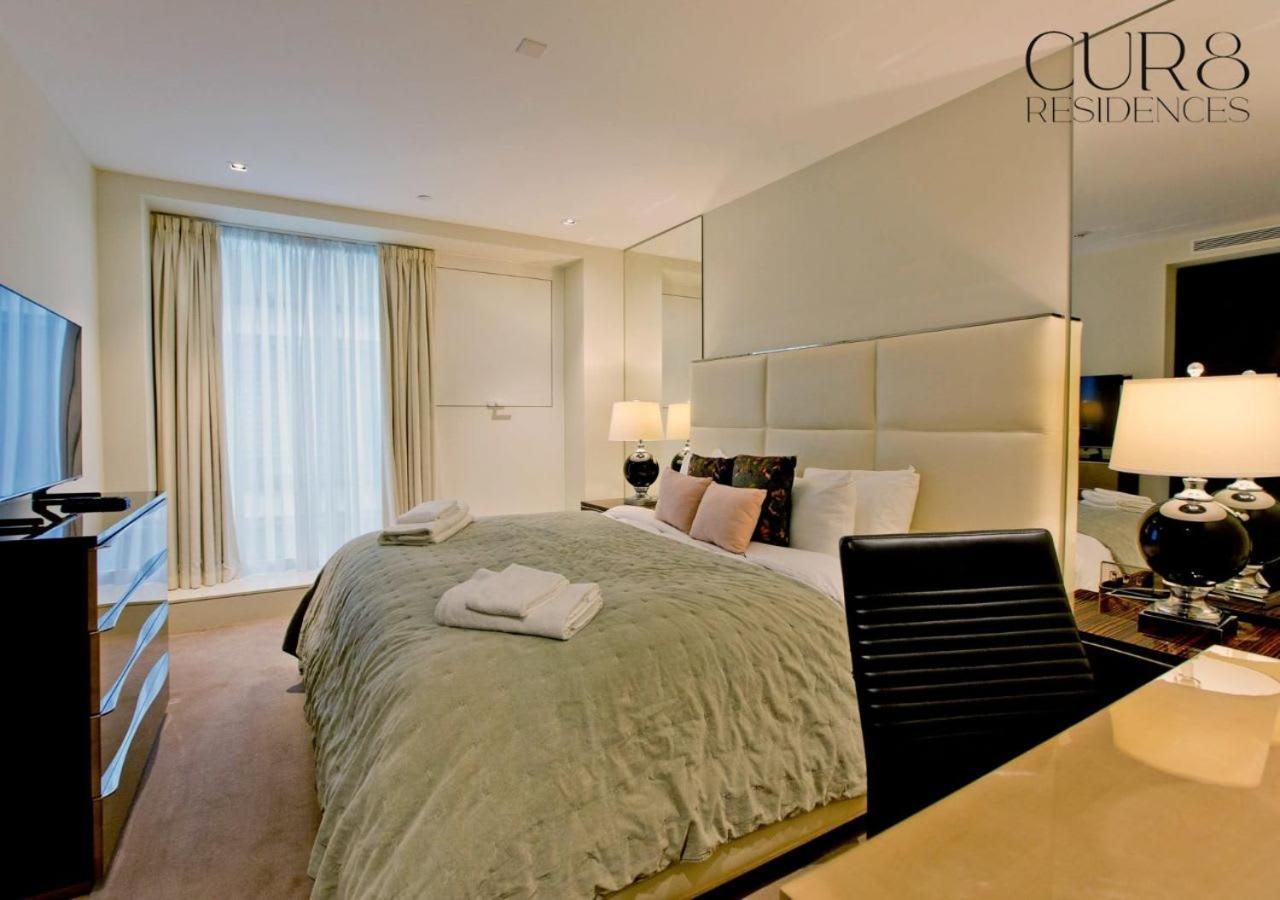 Luxurious West Kensington Flat With Views *